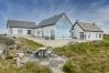 House in Ballyconneely - Doleen Quay House is a luxurious beach holiday home 