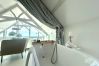 House in Ballyconneely - Doleen Quay House is a luxurious beach holiday home 