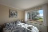 House in Connemara - Waterside Cottage stunning sea & mountain views. 