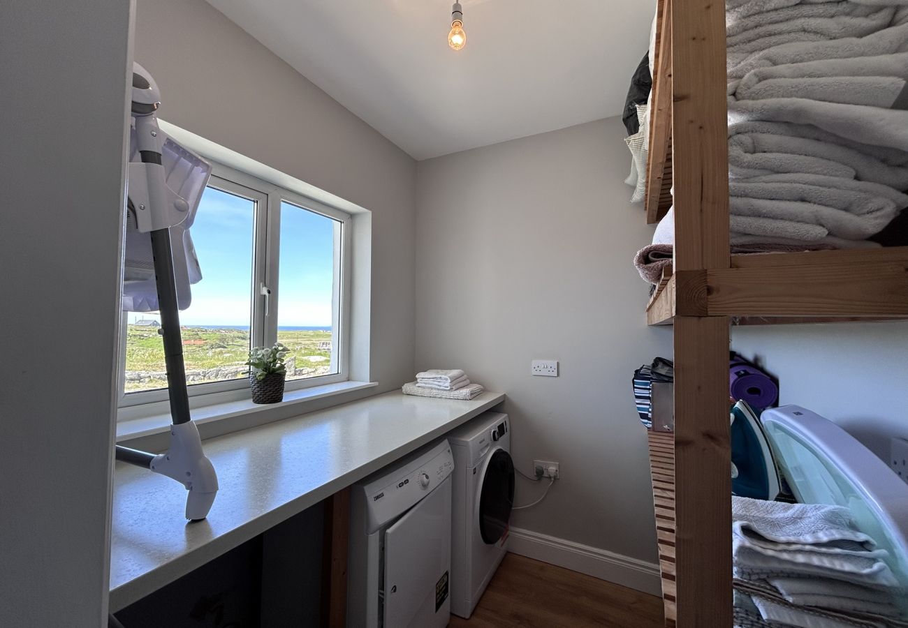 House in Ballyconneely - Luxury Coastal Escape in Ballyconneely, Connemara