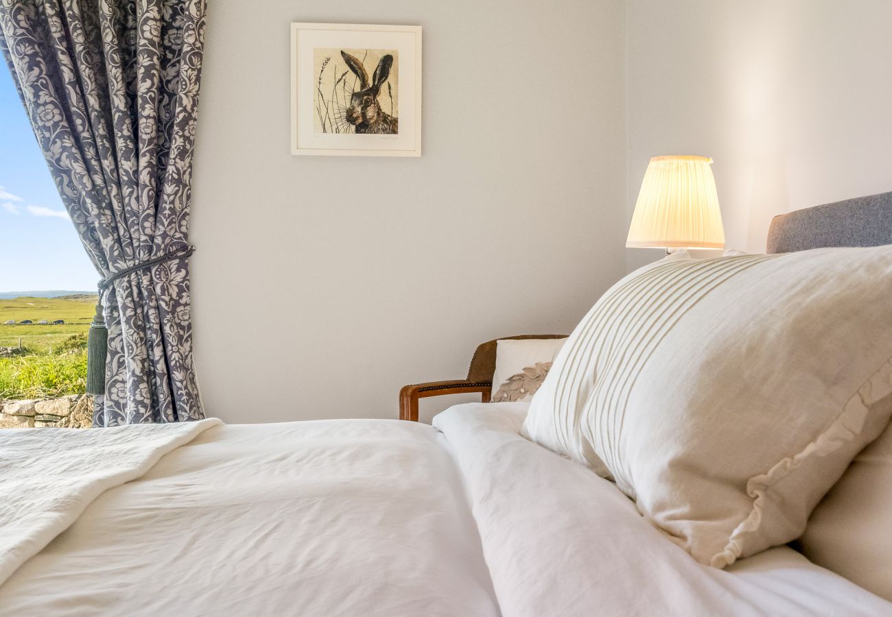 House in Ballyconneely - Luxury Coastal Escape in Ballyconneely, Connemara