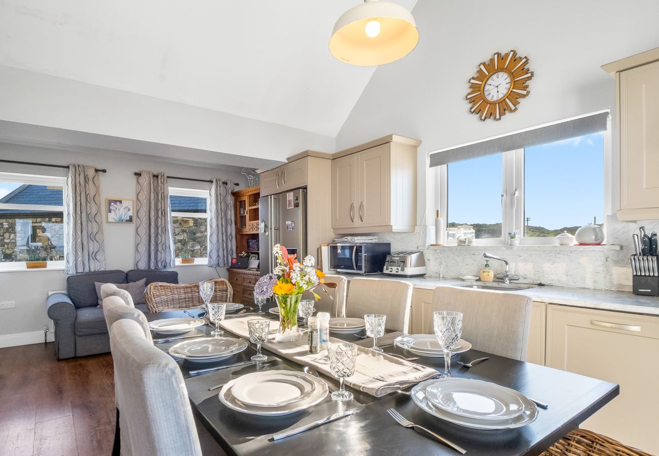 House in Ballyconneely - Luxury Coastal Escape in Ballyconneely, Connemara