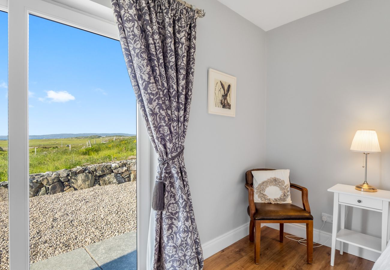 House in Ballyconneely - Luxury Coastal Escape in Ballyconneely, Connemara