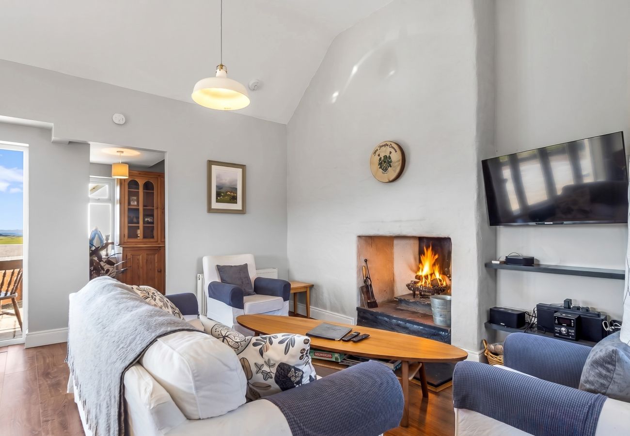 House in Ballyconneely - Luxury Coastal Escape in Ballyconneely, Connemara