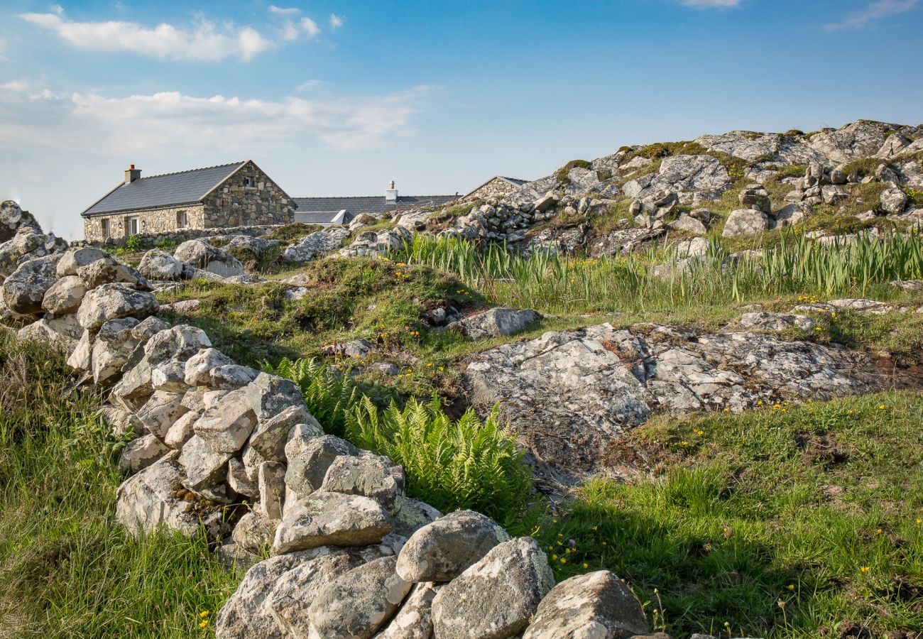 House in Ballyconneely - Luxury Coastal Escape in Ballyconneely, Connemara