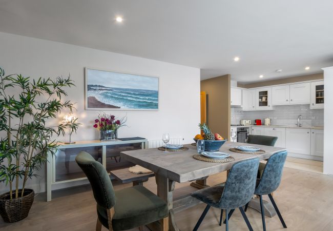 Apartment in Clifden - Robins Nest birds eye view of Clifden town Apartment in Clifden - Robins Nest birds eye view of Clifden town