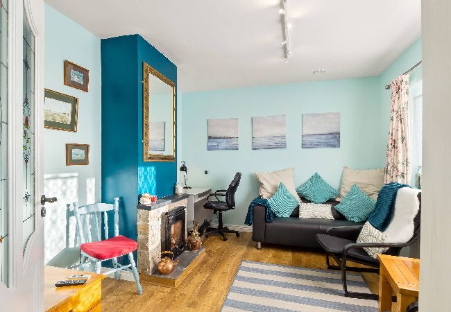 Bungalow in Rosmuck - An Teachín Corcra offering peace and tranquility Bungalow in Rosmuck - An Teachín Corcra offering peace and tranquility