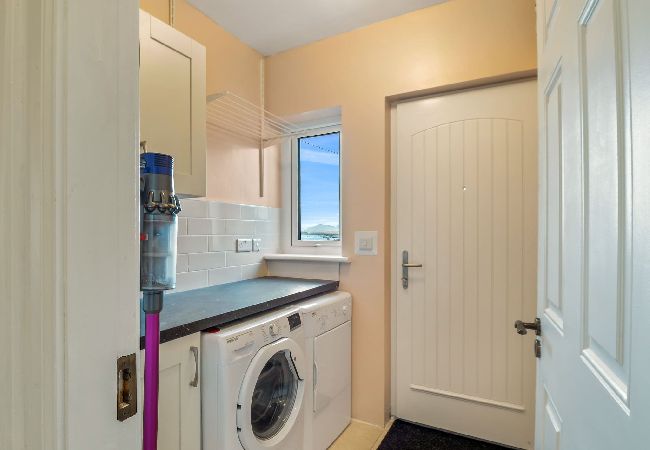 Bungalow in Rosmuck - An Teachín Corcra offering peace and tranquility Bungalow in Rosmuck - An Teachín Corcra offering peace and tranquility