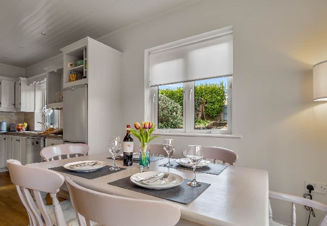 House in Clifden - 1 An tSean Scoil, Clifden in the heart of clifden town House in Clifden - 1 An tSean Scoil, Clifden in the heart of clifden town