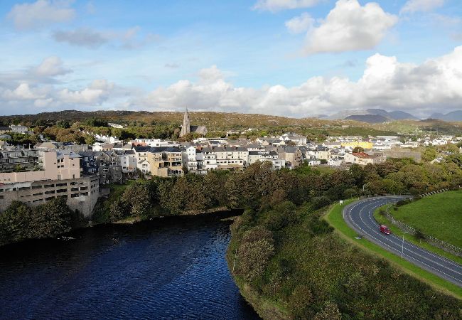 House in Clifden - 1 An tSean Scoil, Clifden in the heart of clifden town House in Clifden - 1 An tSean Scoil, Clifden in the heart of clifden town