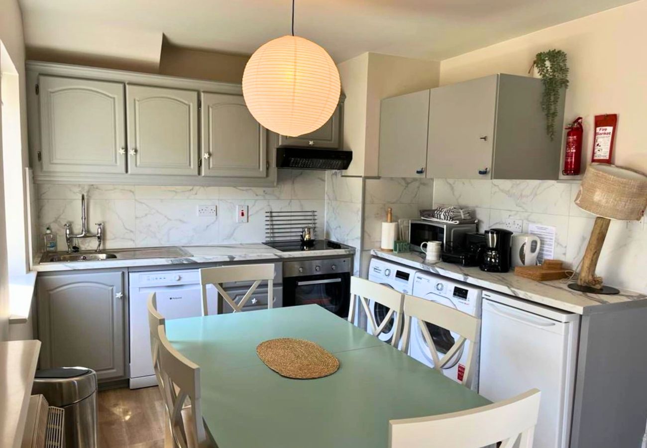 House in Ballyconneely - 6 Ballyconneely Cottage, a perfect base for an break