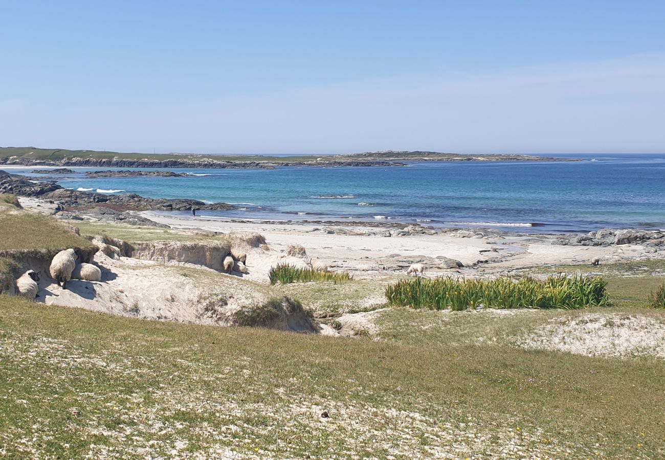 Bungalow in Ballyconneely - Little Tara - Family Escape Near Beaches, Golf & Coastal Adventures