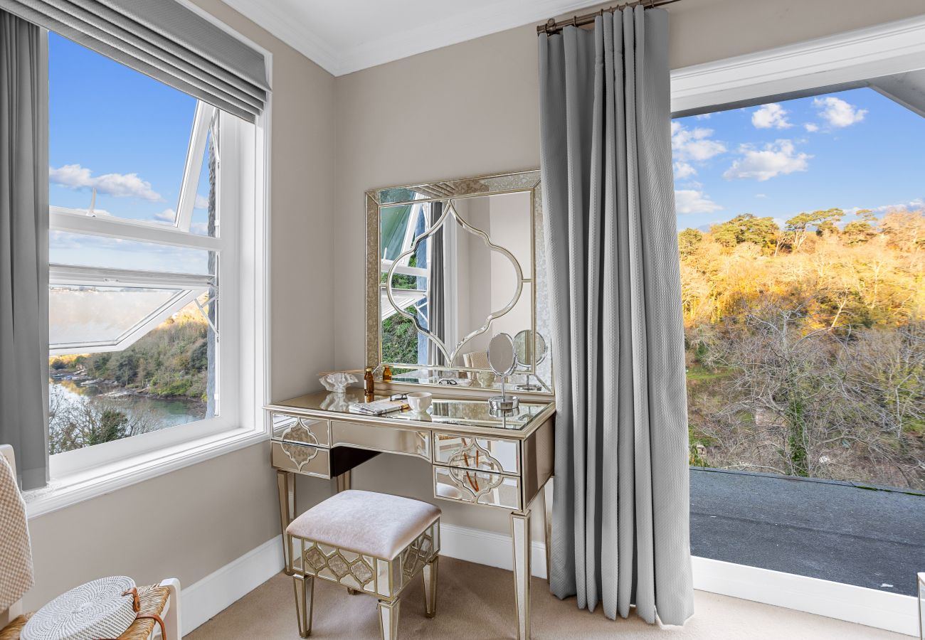 House in Dartmouth - Homefield - Chic charm with unrivalled river views