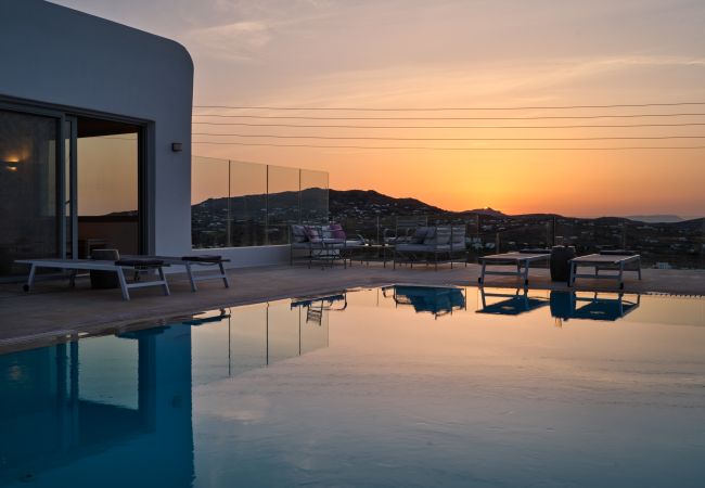 Villa in Mykonos - Luxspace Mykonian Retreat: Vista Bliss Villa in Mykonos - Luxspace Mykonian Retreat: Vista Bliss