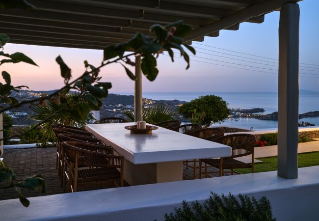 Villa in Mykonos - Luxspace Mykonian Retreat: Vista Bliss Villa in Mykonos - Luxspace Mykonian Retreat: Vista Bliss