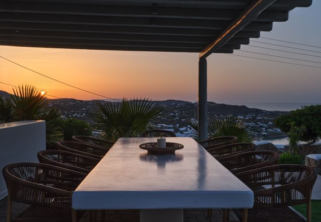 Villa in Mykonos - Luxspace Mykonian Retreat: Vista Bliss Villa in Mykonos - Luxspace Mykonian Retreat: Vista Bliss