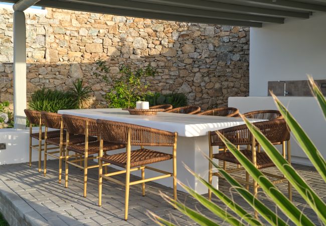 Villa in Mykonos - Luxspace Mykonian Retreat: Vista Bliss Villa in Mykonos - Luxspace Mykonian Retreat: Vista Bliss