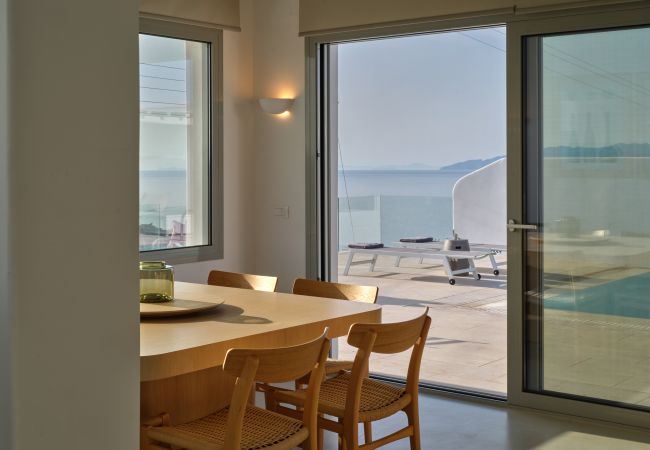 Villa in Mykonos - Luxspace Mykonian Retreat: Vista Bliss Villa in Mykonos - Luxspace Mykonian Retreat: Vista Bliss