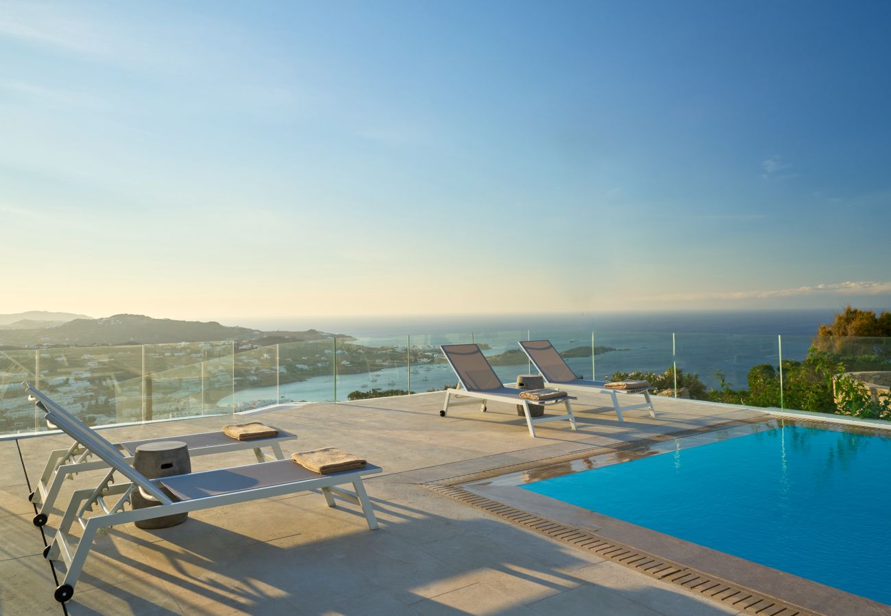 Villa in Mykonos - Luxspace Mykonian Retreat: Vista Bliss