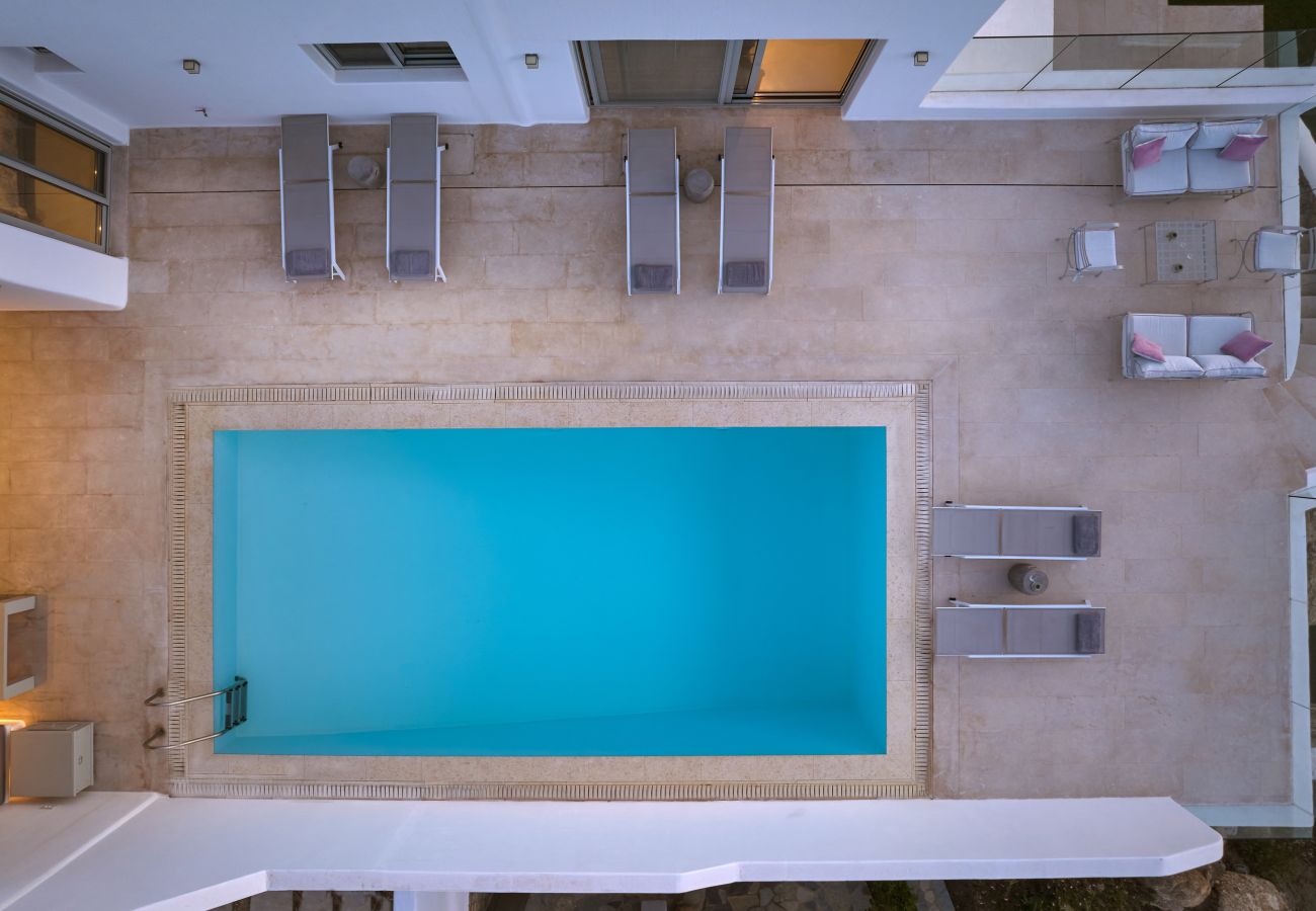 Villa in Mykonos - Luxspace Mykonian Retreat: Vista Bliss Villa in Mykonos - Luxspace Mykonian Retreat: Vista Bliss