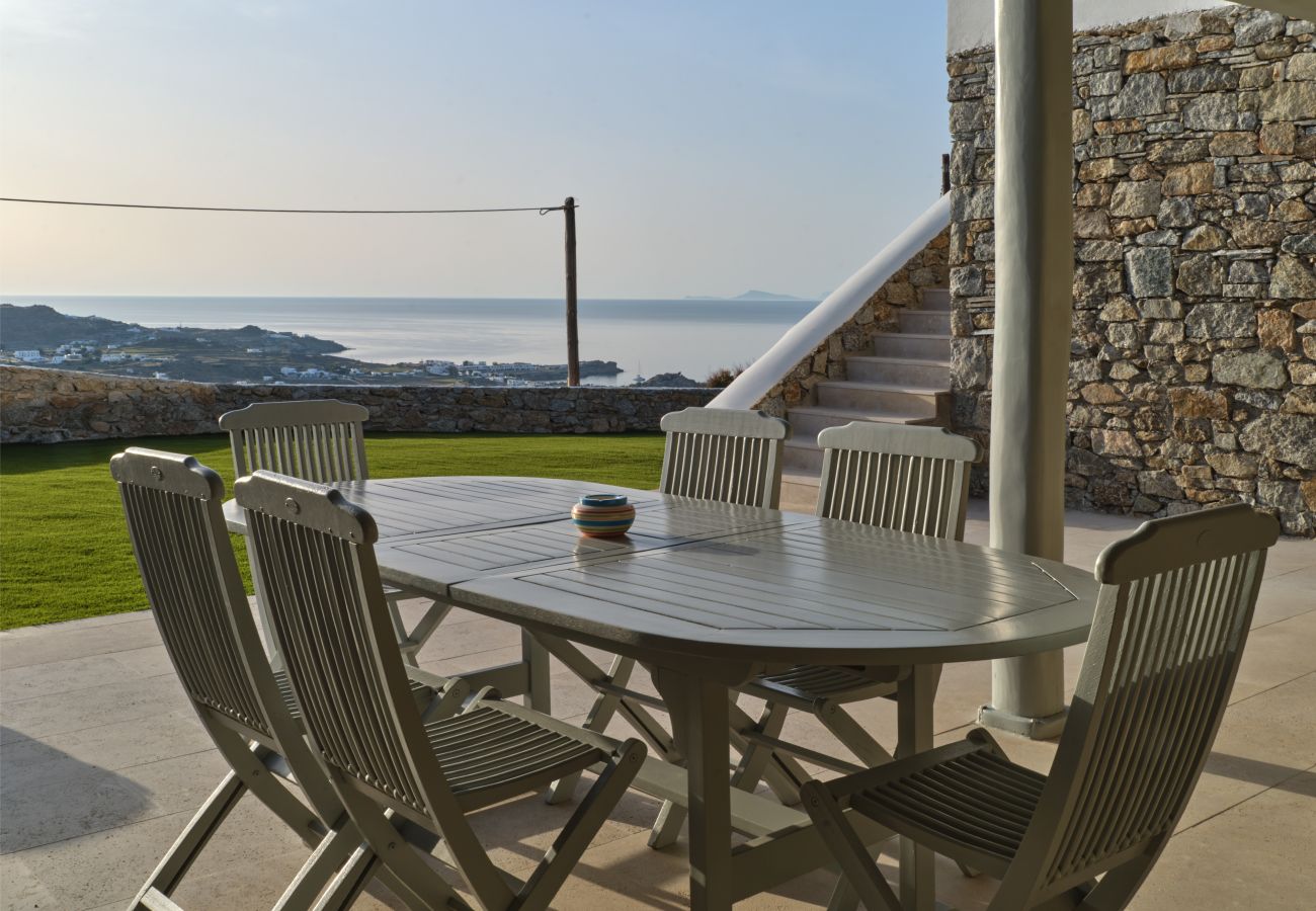 Villa in Mykonos - Luxspace Mykonian Retreat: Vista Bliss Villa in Mykonos - Luxspace Mykonian Retreat: Vista Bliss