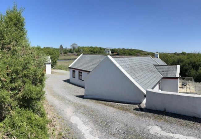 House in Clifden - River Cottage, close to the Capital of Connemara House in Clifden - River Cottage, close to the Capital of Connemara