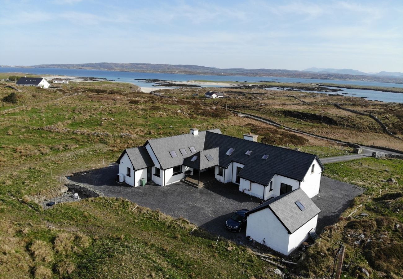 House in Ballyconneely - Sweet Garden - A memorable stay 