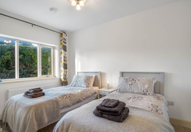 House in Clifden - Teach Eile, on the outskirts of Clifden  House in Clifden - Teach Eile, on the outskirts of Clifden