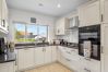 House in Clifden - Teach Eile, on the outskirts of Clifden 