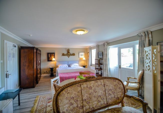 House in Clifden - The Quay House, Clifden’s oldest building House in Clifden - The Quay House, Clifden’s oldest building