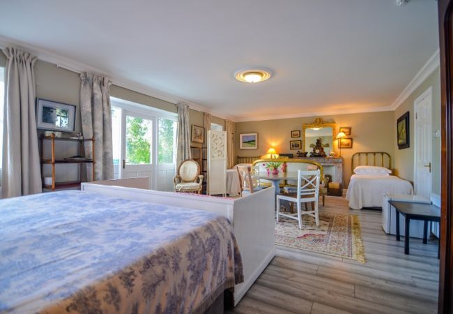 House in Clifden - The Quay House, Clifden’s oldest building House in Clifden - The Quay House, Clifden’s oldest building