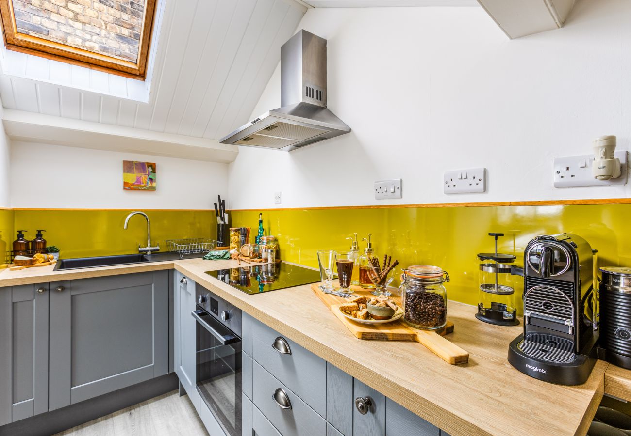 House in Torquay - Vane Tower- Historic retreat with Panoramic Sea Views