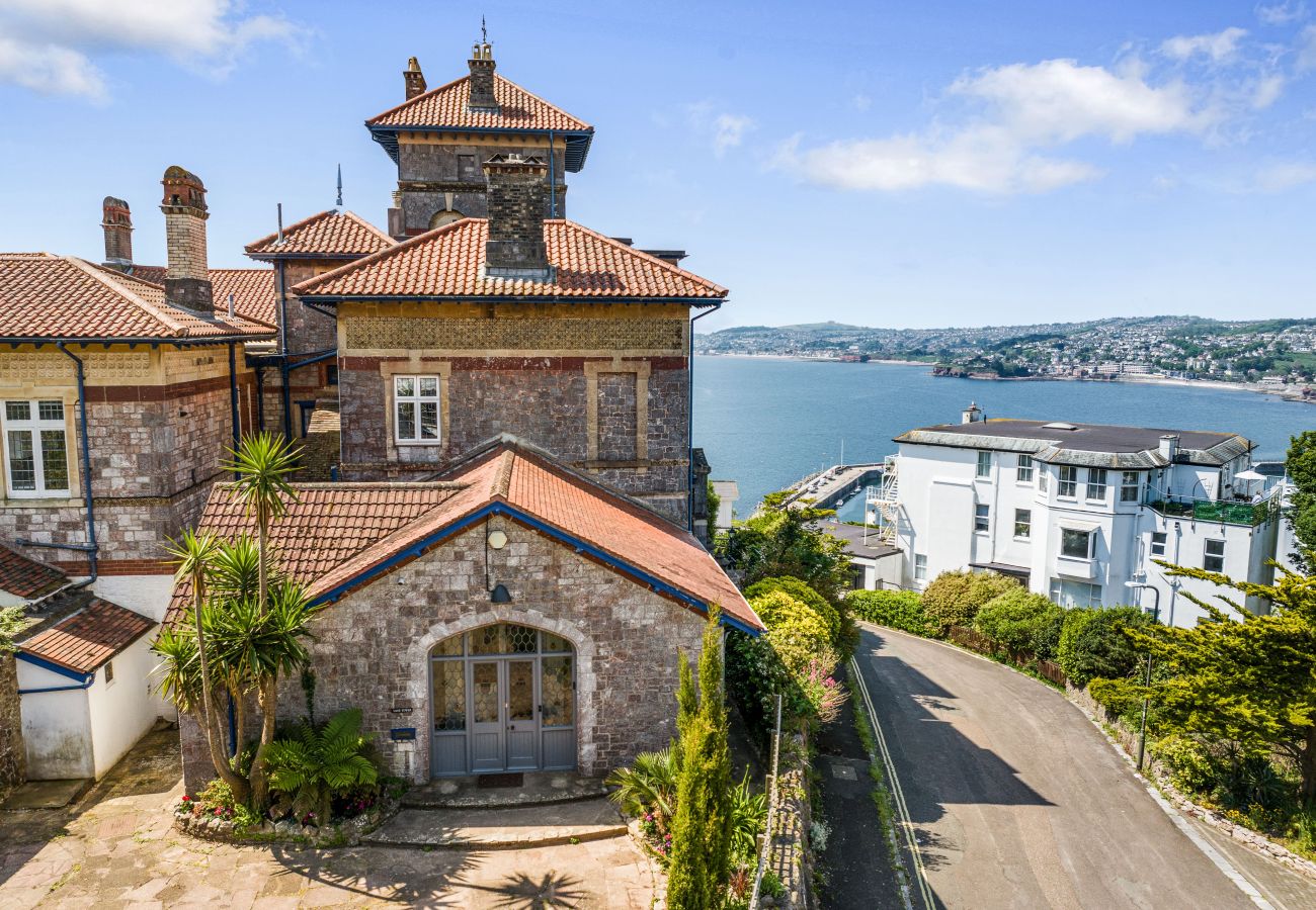 House in Torquay - Vane Tower- Historic retreat with Panoramic Sea Views