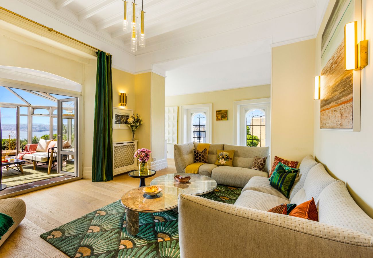 House in Torquay - Vane Tower- Historic retreat with Panoramic Sea Views
