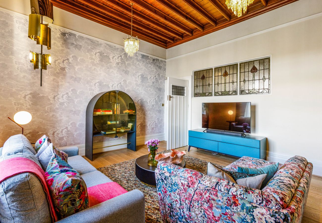House in Torquay - Vane Tower- Historic retreat with Panoramic Sea Views
