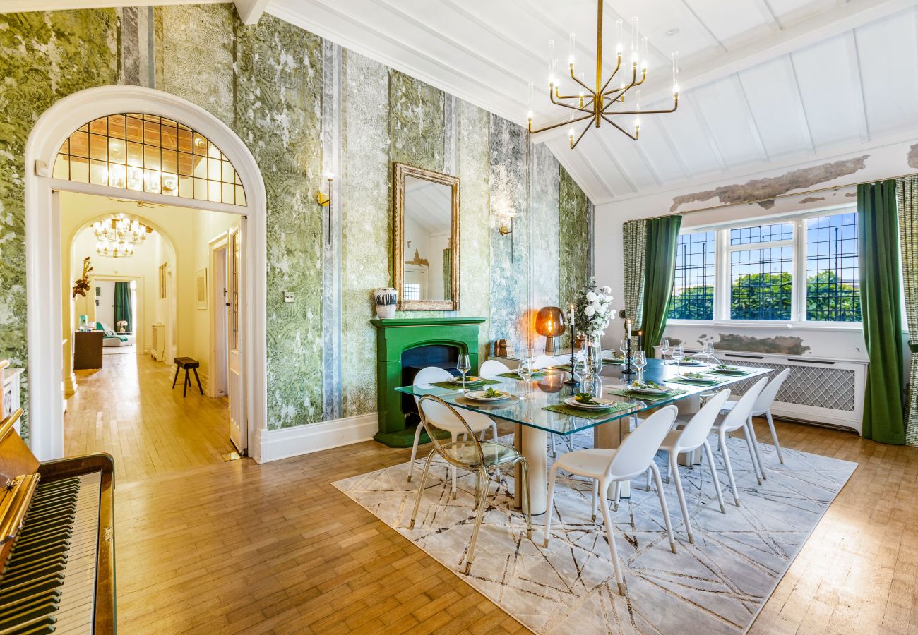 House in Torquay - Vane Tower- Historic retreat with Panoramic Sea Views