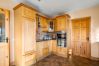Cottage in Roundstone - Campbell's Cottage - Picturesque and Peaceful