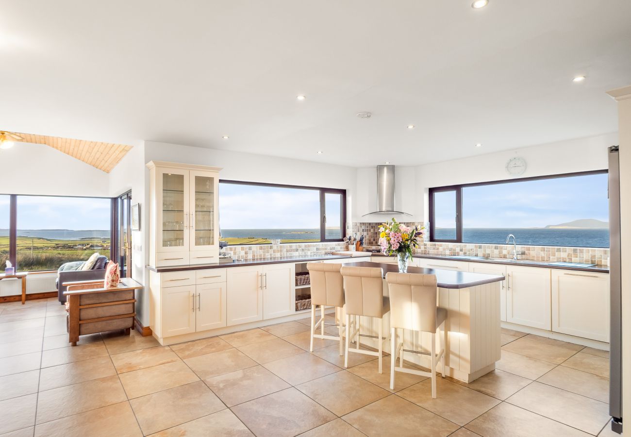 House in Renvyle - Makeelan House - Views that you will dream about