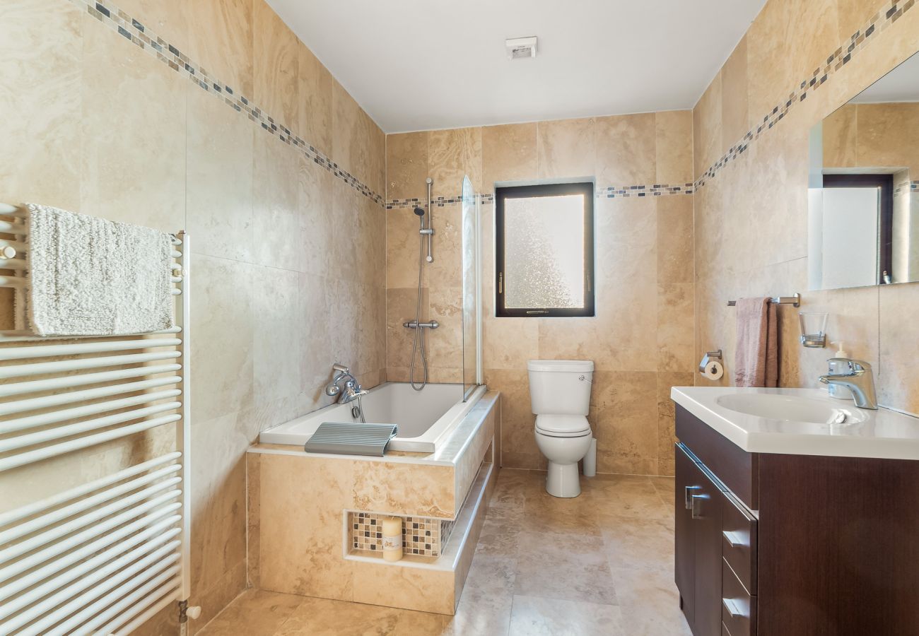 House in Renvyle - Makeelan House - Views that you will dream about