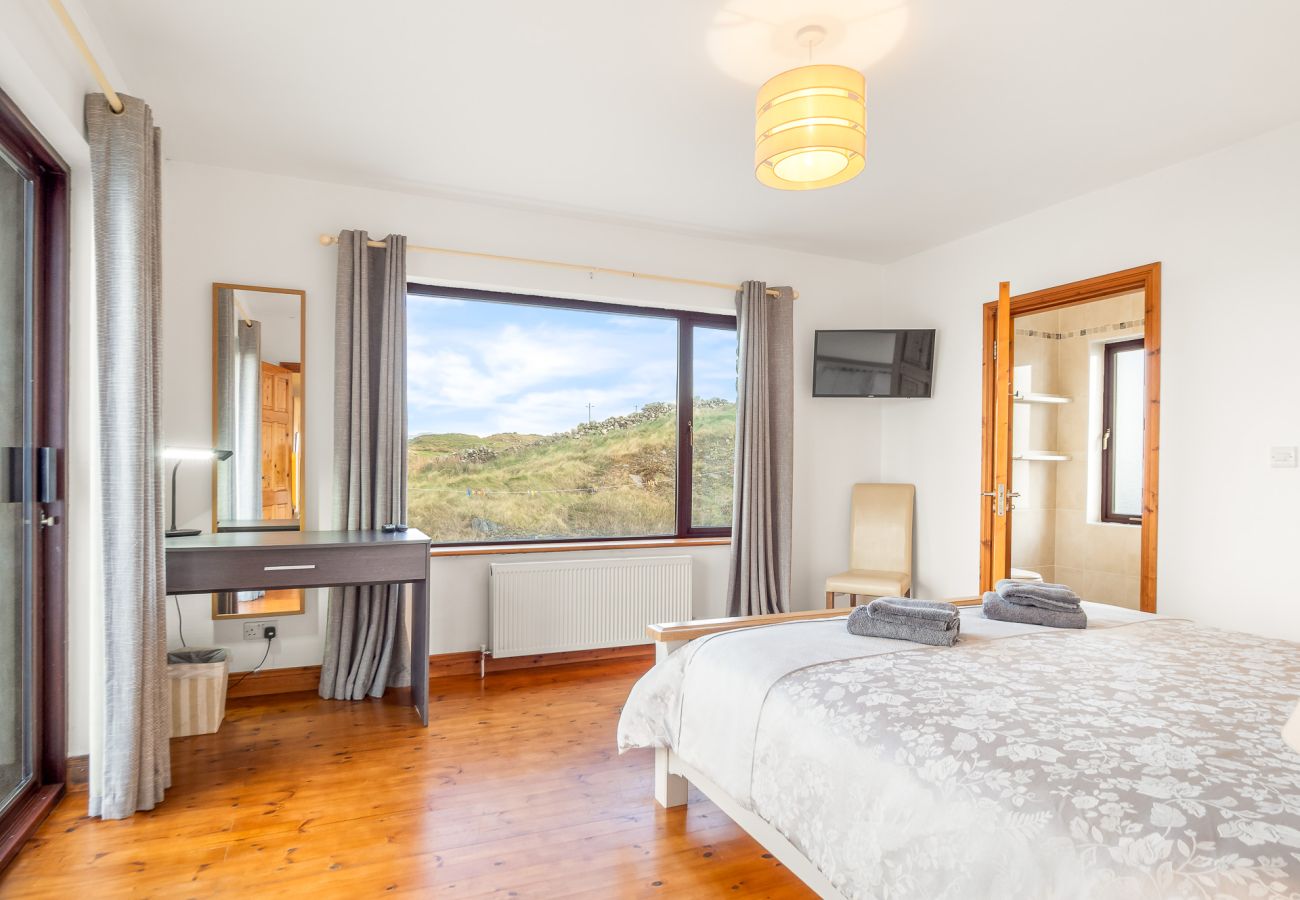 House in Renvyle - Makeelan House - Views that you will dream about