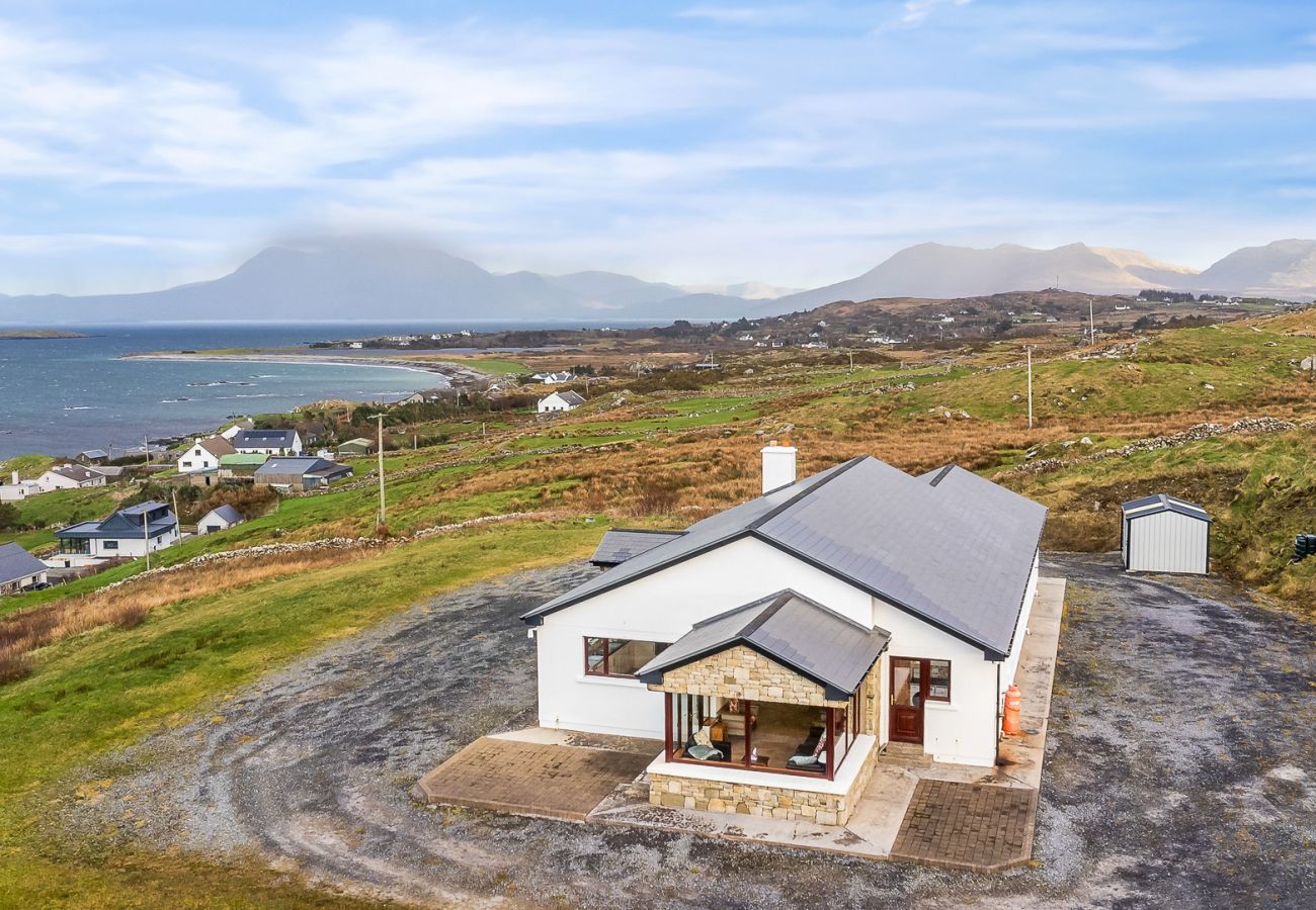 House in Renvyle - Makeelan House - Views that you will dream about