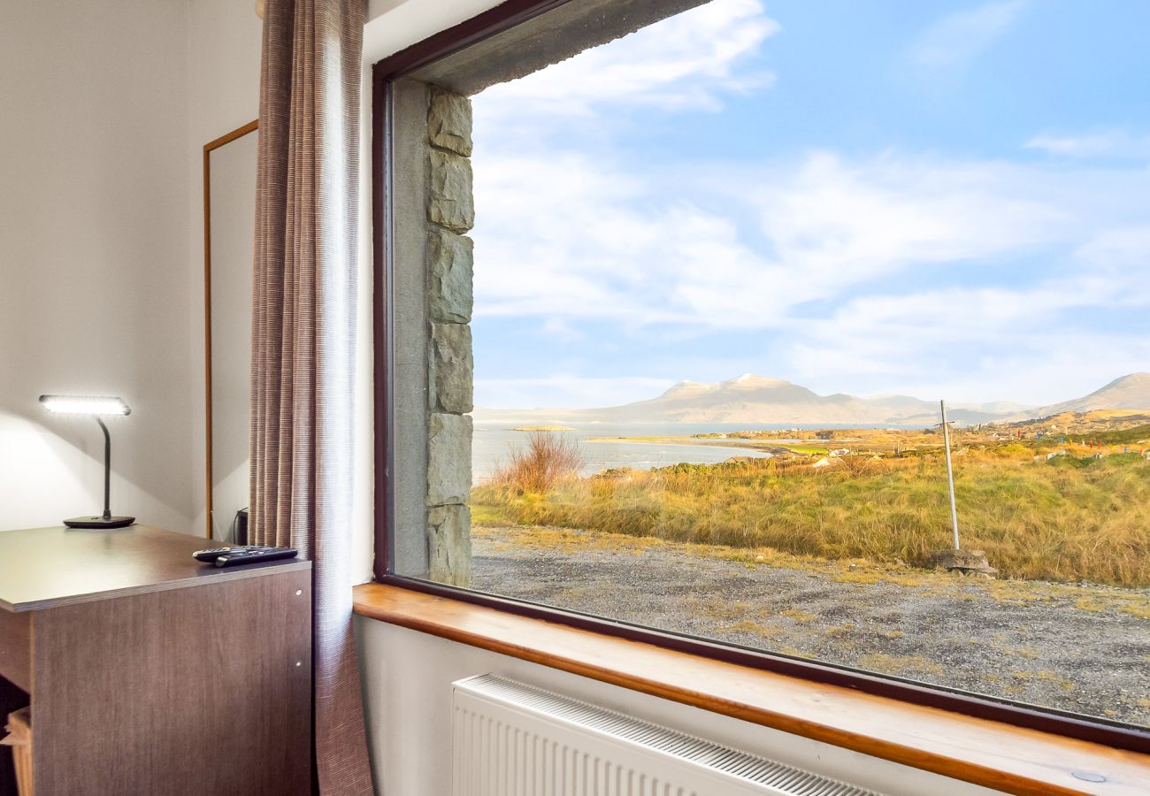 House in Renvyle - Makeelan House - Views that you will dream about