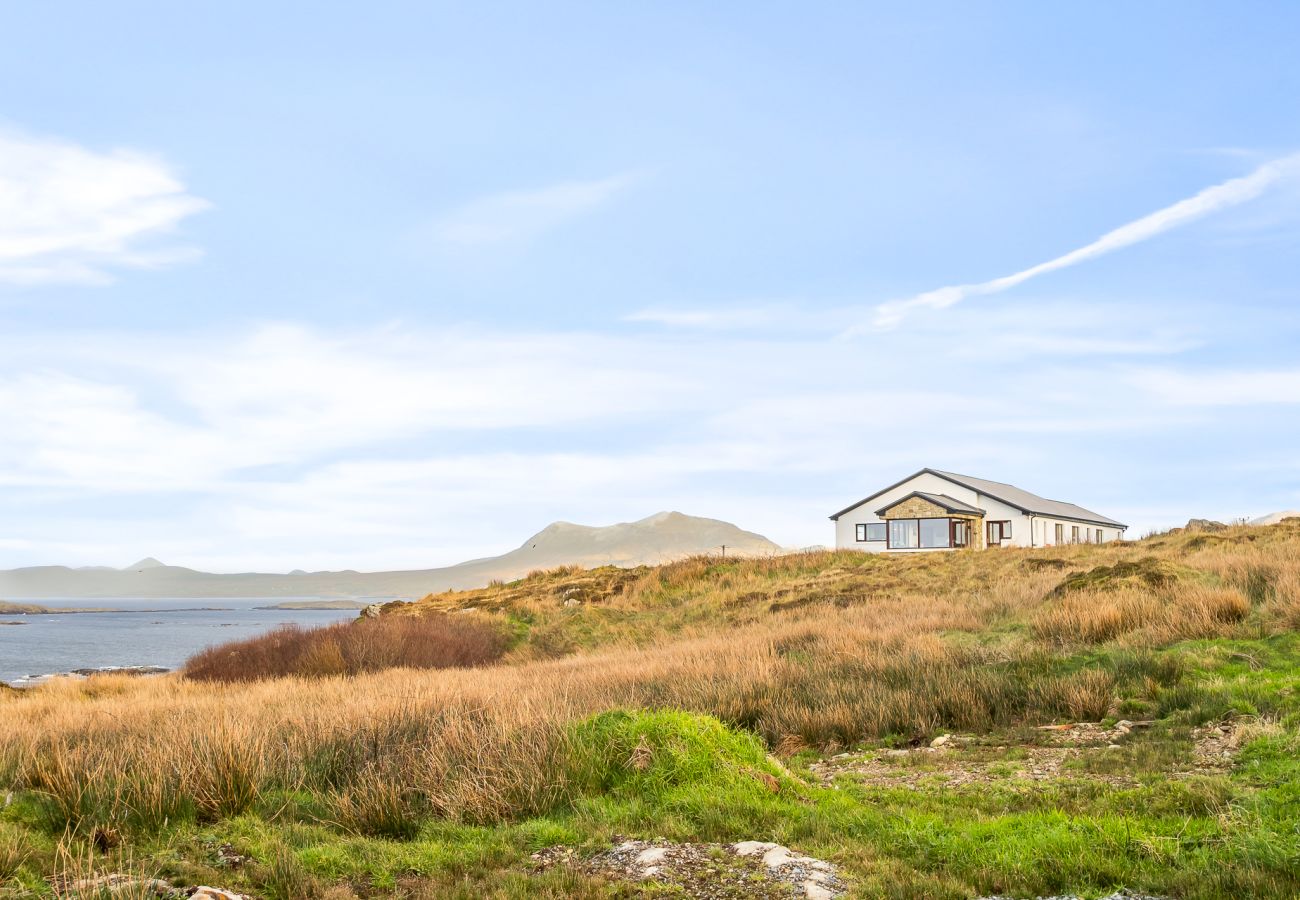 House in Renvyle - Makeelan House - Views that you will dream about