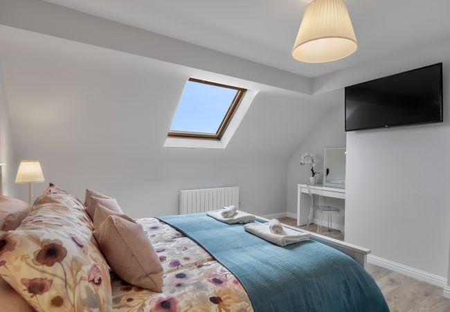 Terraced House in Clifden - E1 Station House - Newly refurbished Townhouse in Clifden Terraced House in Clifden - E1 Station House - Newly refurbished Townhouse in Clifden