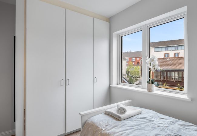 Terraced House in Clifden - E1 Station House - Newly refurbished Townhouse in Clifden Terraced House in Clifden - E1 Station House - Newly refurbished Townhouse in Clifden