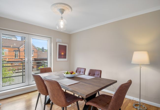 Terraced House in Clifden - E1 Station House - Newly refurbished Townhouse in Clifden Terraced House in Clifden - E1 Station House - Newly refurbished Townhouse in Clifden