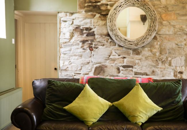 House in Clifden - The Old School House, Clifden - Full of Charm House in Clifden - The Old School House, Clifden - Full of Charm