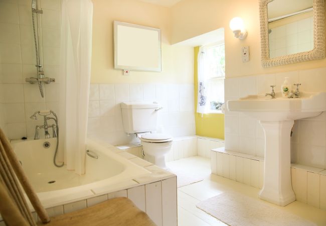 House in Clifden - The Old School House, Clifden - Full of Charm House in Clifden - The Old School House, Clifden - Full of Charm