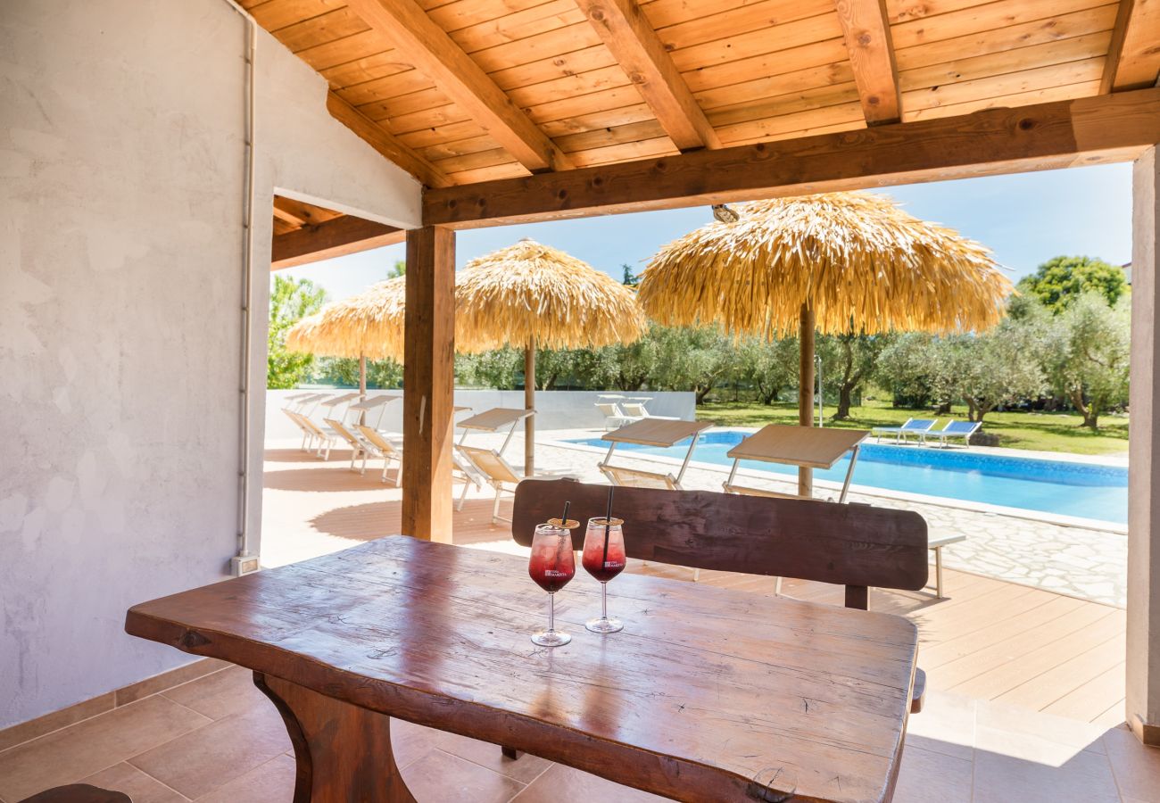 Rent by room in Fažana - Marceta Double Room - Pool and Big Garden
