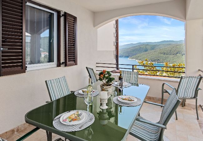 Apartment in Rabac - Lady M White - Balcony and Sea View Apartment in Rabac - Lady M White - Balcony and Sea View